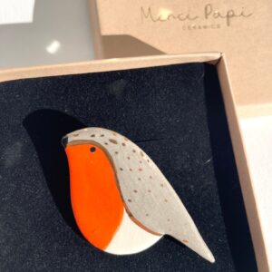 Broche Polka rehaussée d'or